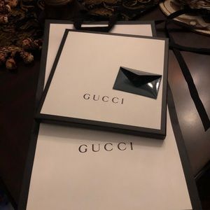 GUCCI gift box !